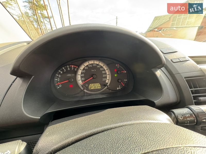 Минивэн Mazda 5 2006 в Киеве