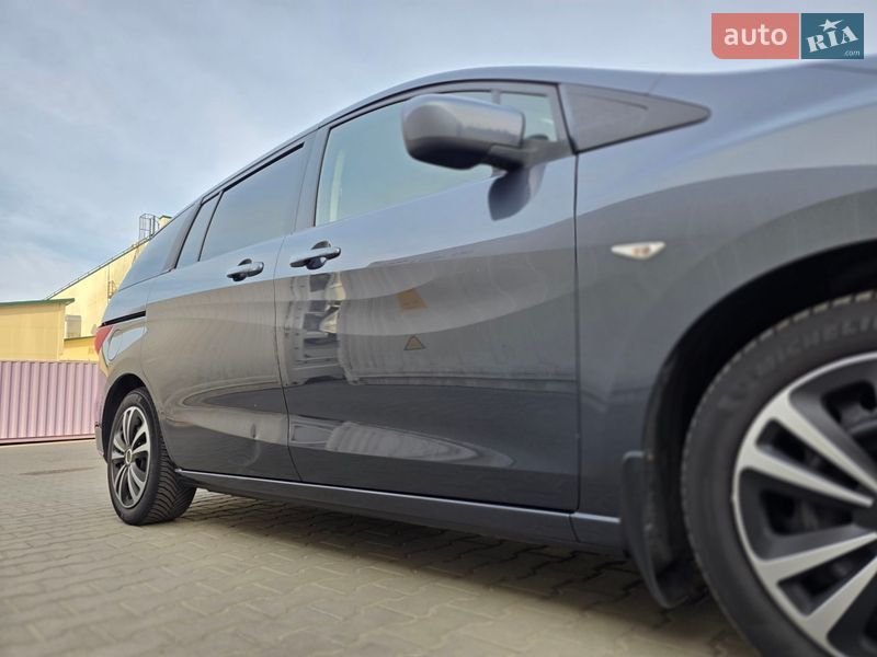 Минивэн Mazda 5 2011 в Луцке