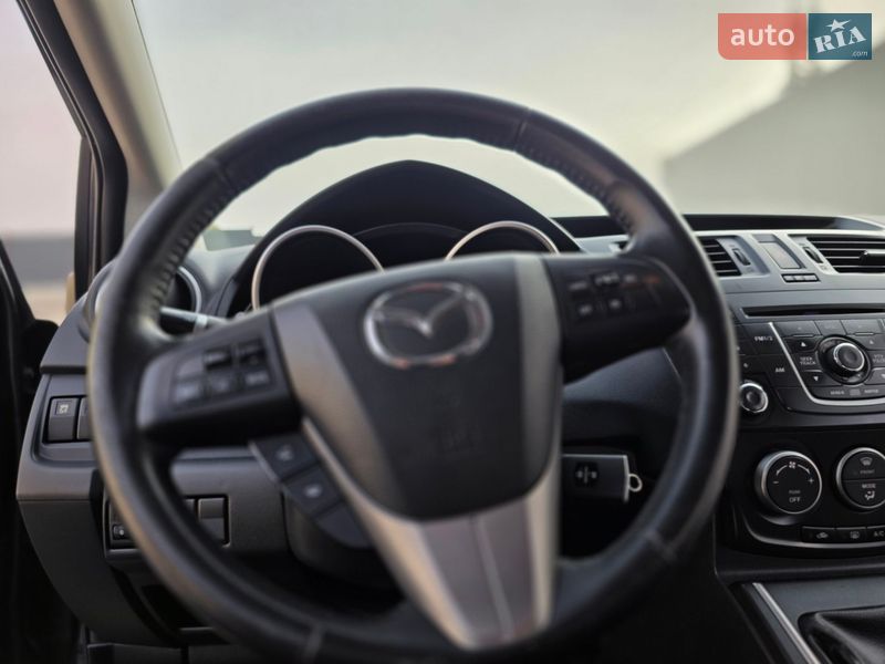 Минивэн Mazda 5 2011 в Луцке