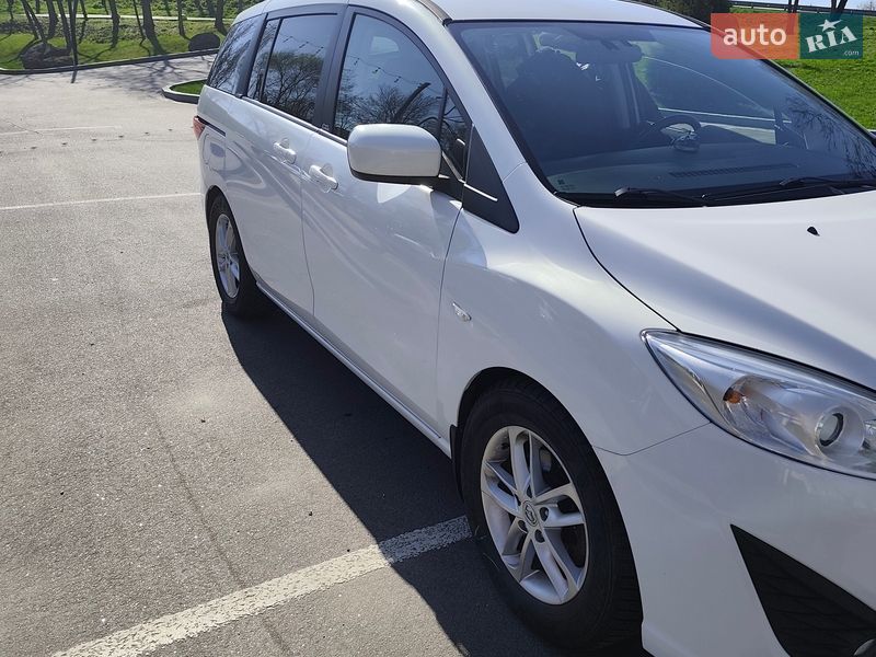 Минивэн Mazda 5 2011 в Киеве
