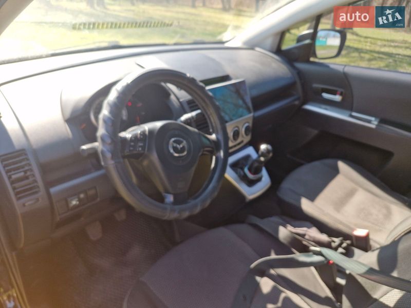 Минивэн Mazda 5 2006 в Нежине