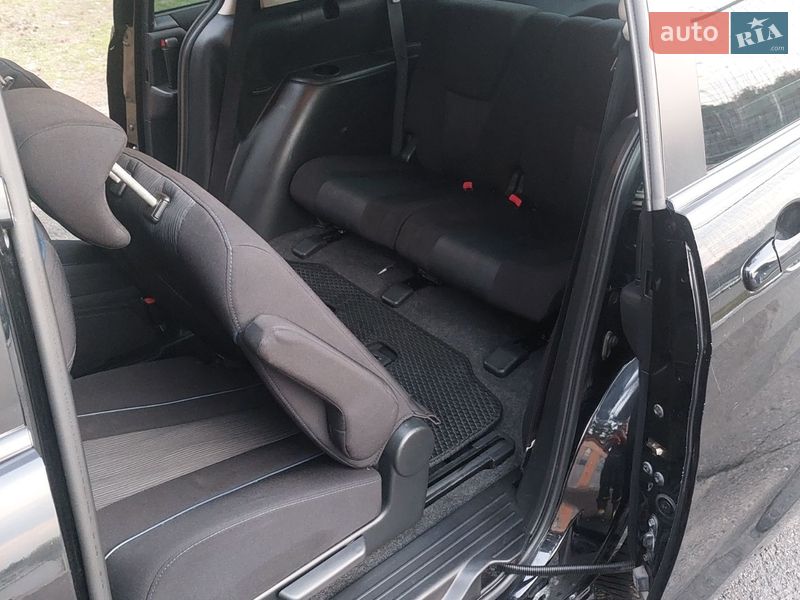 Минивэн Mazda 5 2011 в Киеве