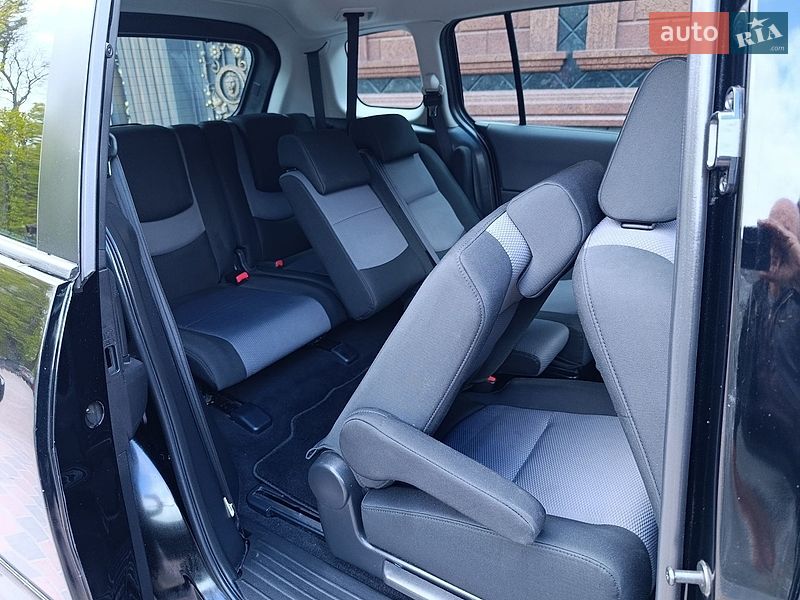 Минивэн Mazda 5 2008 в Звягеле фото 16 Минивэн Mazda 5 2008 в Звягеле