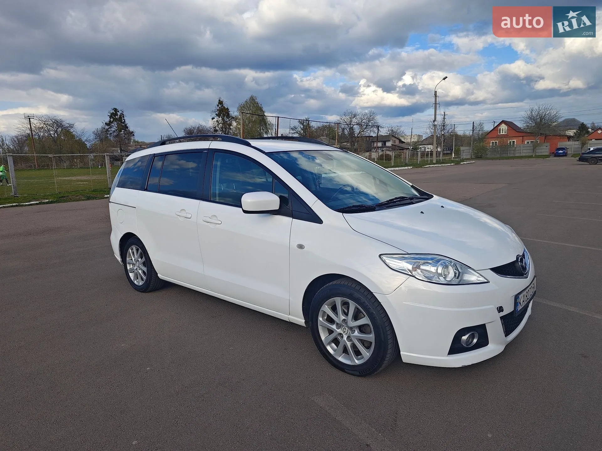 2010 Mazda 5 - мініатюра 11