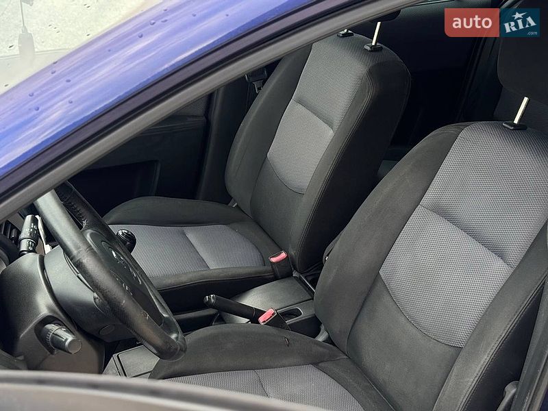 Минивэн Mazda 5 2006 в Львове
