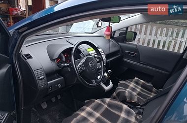 Минивэн Mazda 5 2006 в Остроге