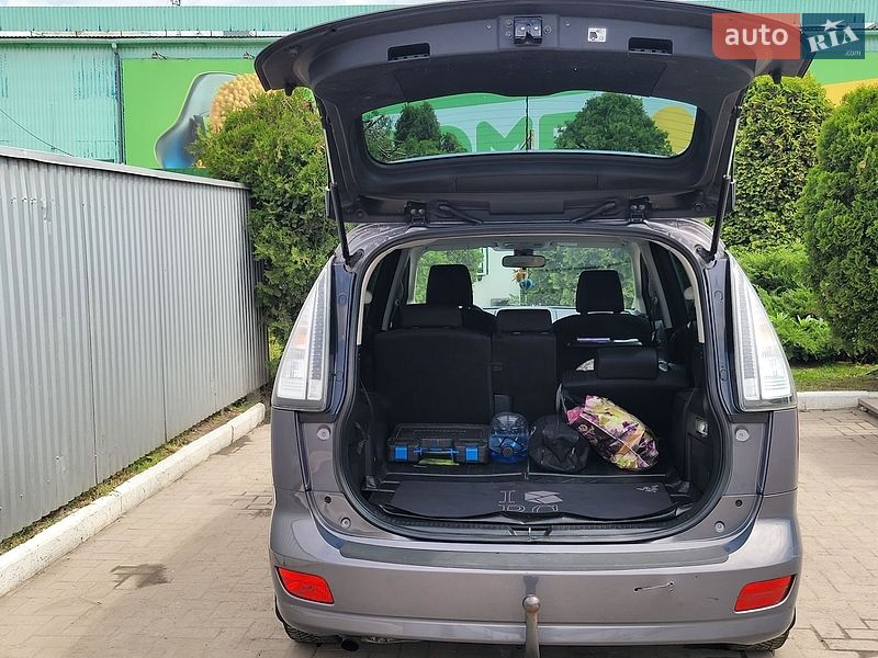 Мінівен Mazda 5 2009 в Івано-Франківську