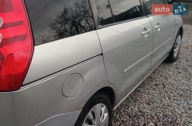 Минивэн Mazda 5 2005 в Киеве