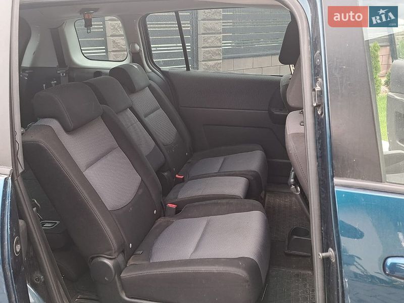 Минивэн Mazda 5 2006 в Луцке