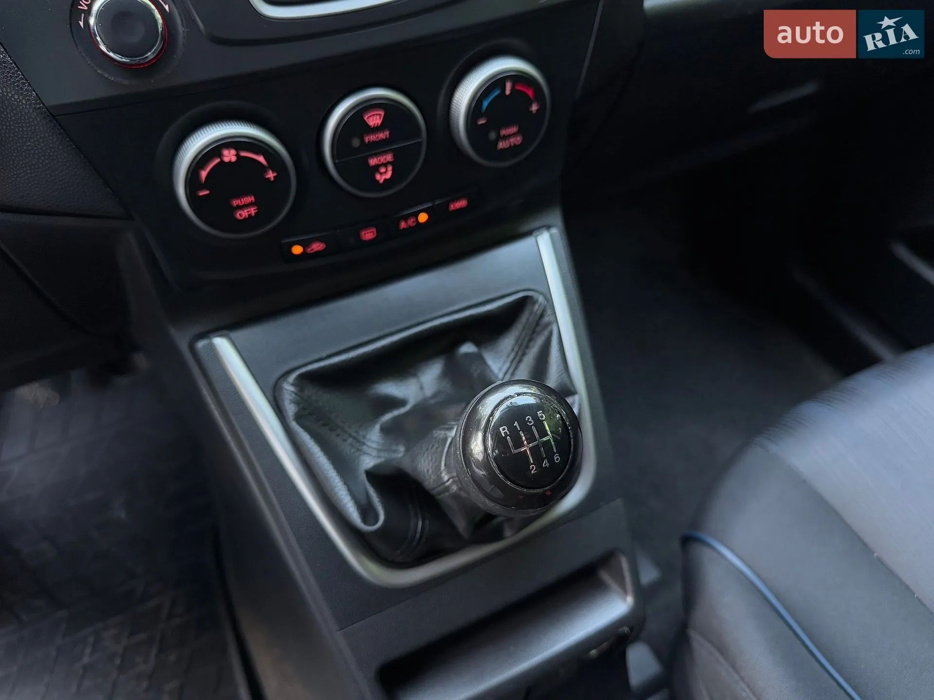 2011 Mazda 5 - мініатюра 51