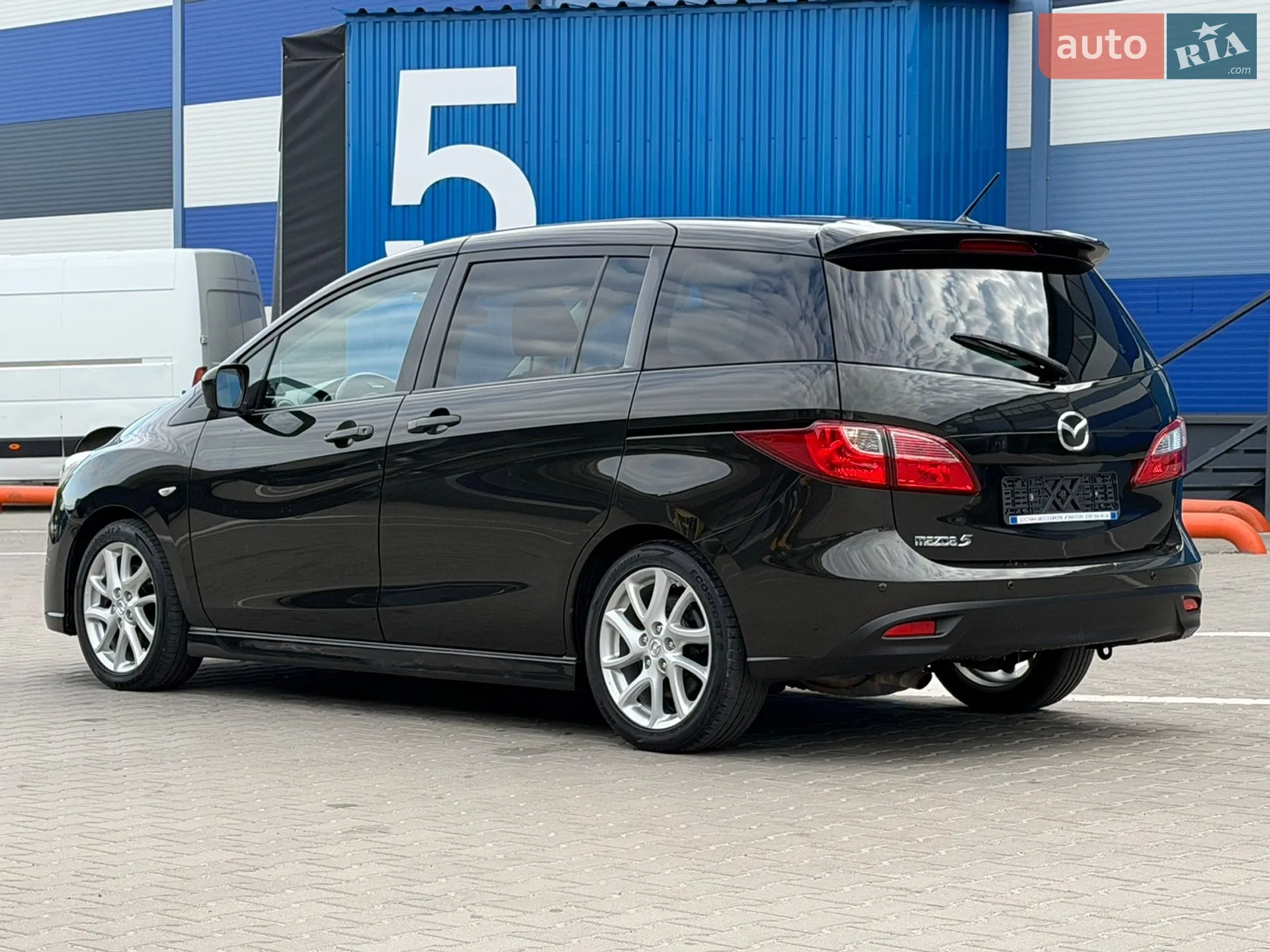 2011 Mazda 5 - мініатюра 8