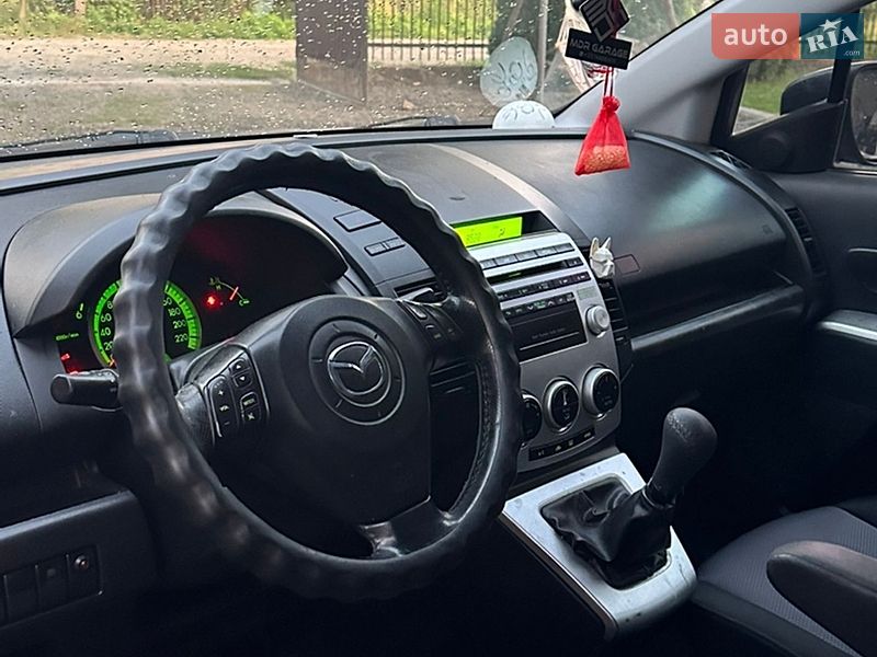 Минивэн Mazda 5 2006 в Белках