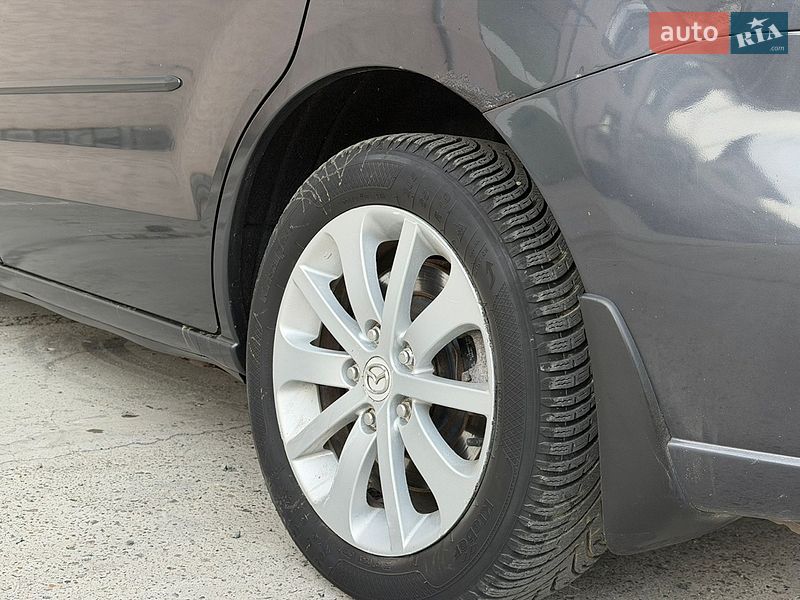 Минивэн Mazda 5 2006 в Стрые