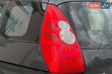 Минивэн Mazda 5 2006 в Стрые
