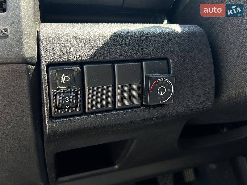 Мінівен Mazda 5 2009 в Івано-Франківську фото 20 Мінівен Mazda 5 2009 в Івано-Франківську