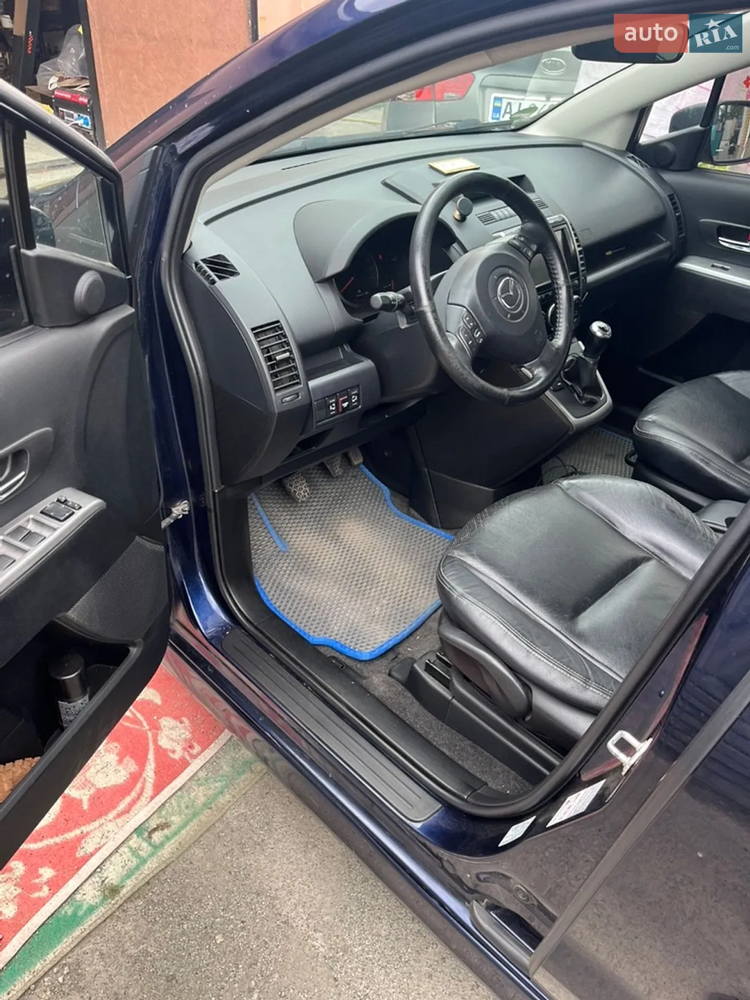 2010 Mazda 5 - мініатюра 12