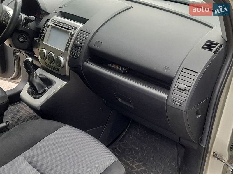 Минивэн Mazda 5 2006 в Белой Церкви