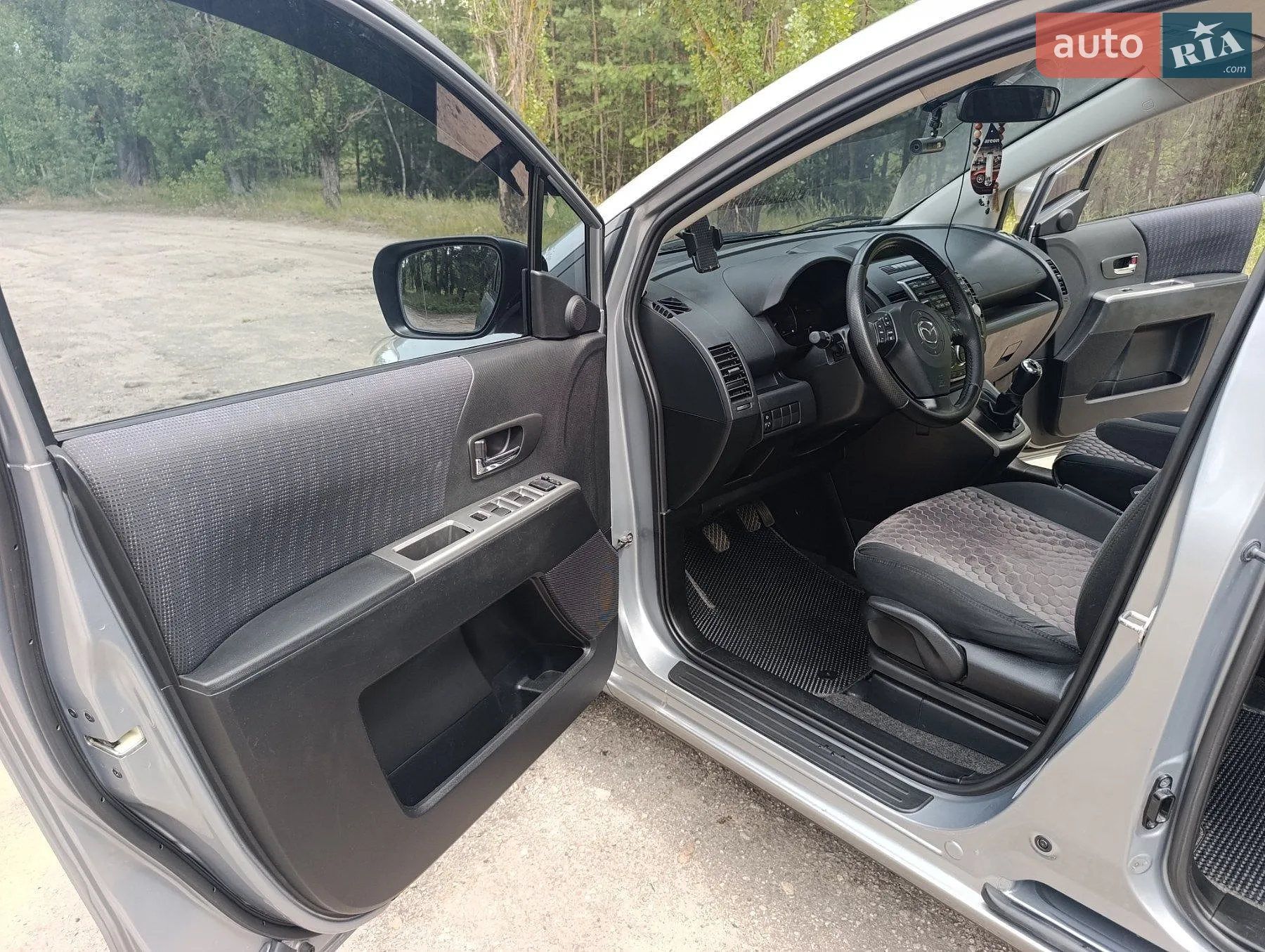 2010 Mazda 5 - мініатюра 9