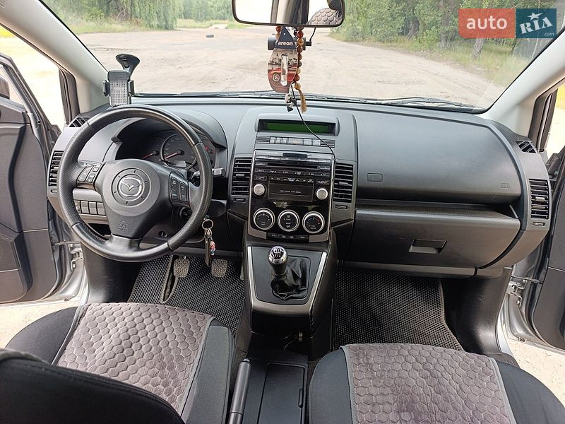 Минивэн Mazda 5 2010 в Ахтырке
