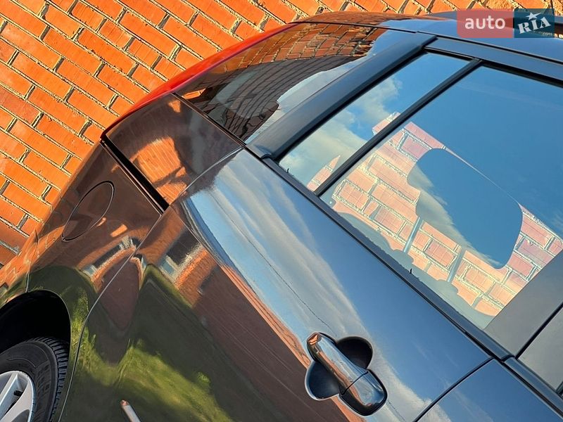 Минивэн Mazda 5 2006 в Дрогобыче