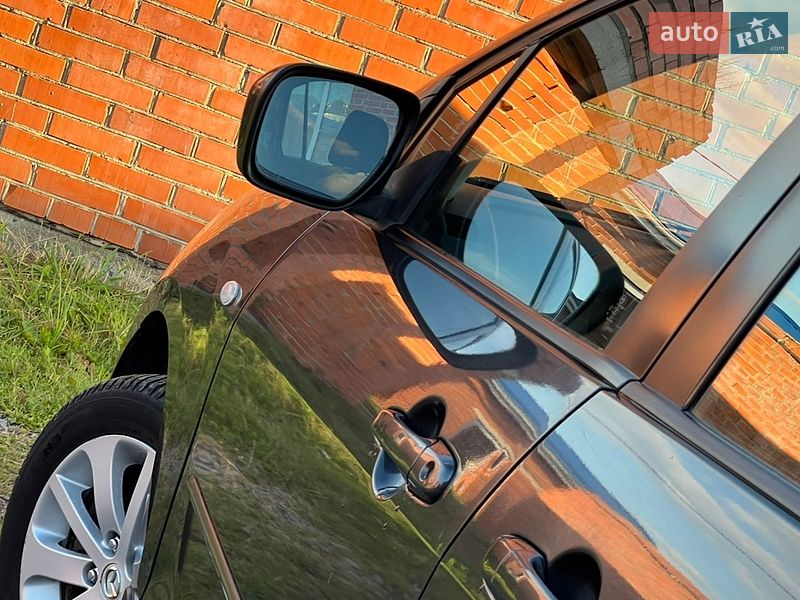 Минивэн Mazda 5 2006 в Дрогобыче