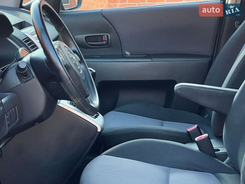 Минивэн Mazda 5 2006 в Дрогобыче