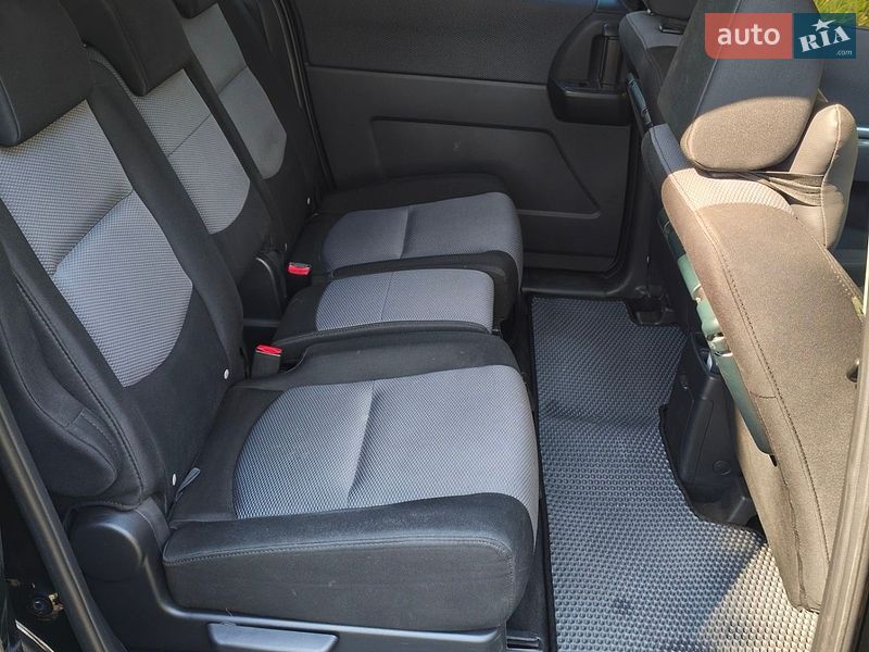Минивэн Mazda 5 2007 в Сумах