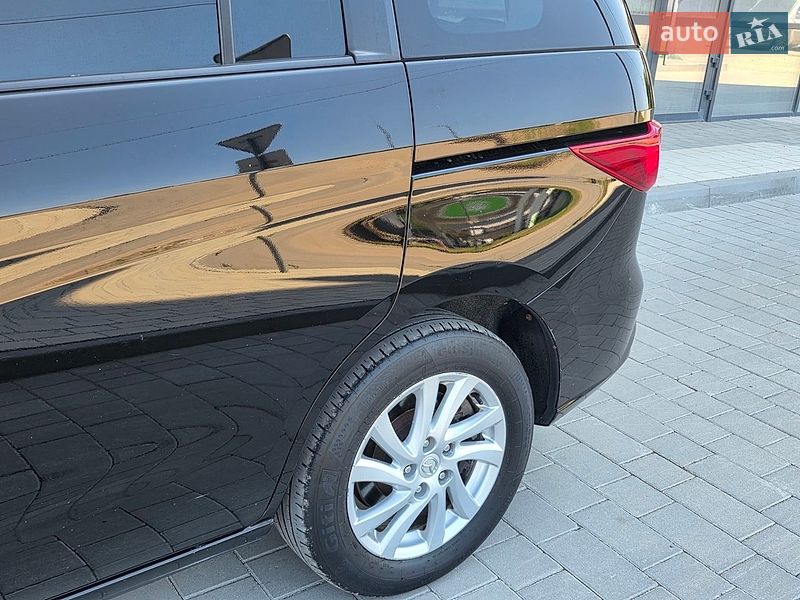 Минивэн Mazda 5 2011 в Ивано-Франковске