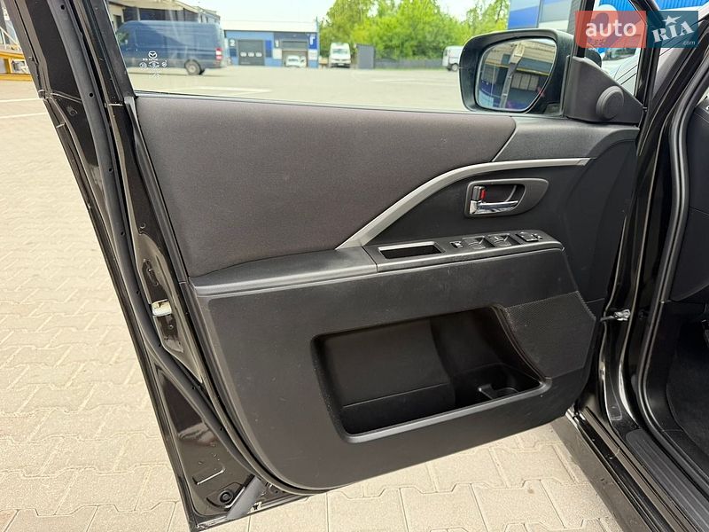 Мінівен Mazda 5 2011 в Рівному