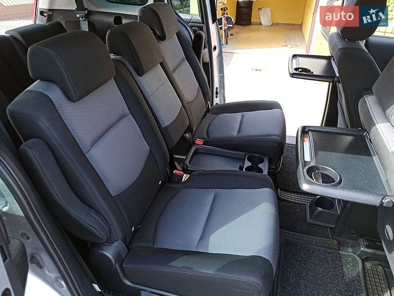 Мінівен Mazda 5 2007 в Києві