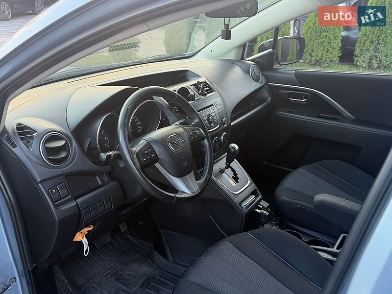 Мінівен Mazda 5 2011 в Києві