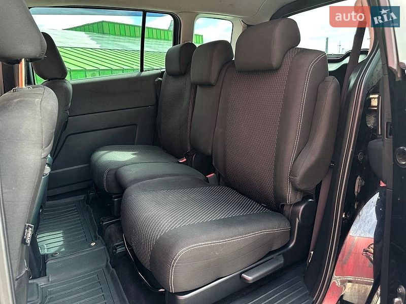 Минивэн Mazda 5 2007 в Киеве