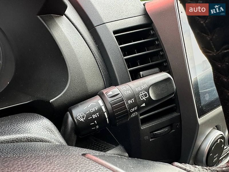 Минивэн Mazda 5 2007 в Киеве