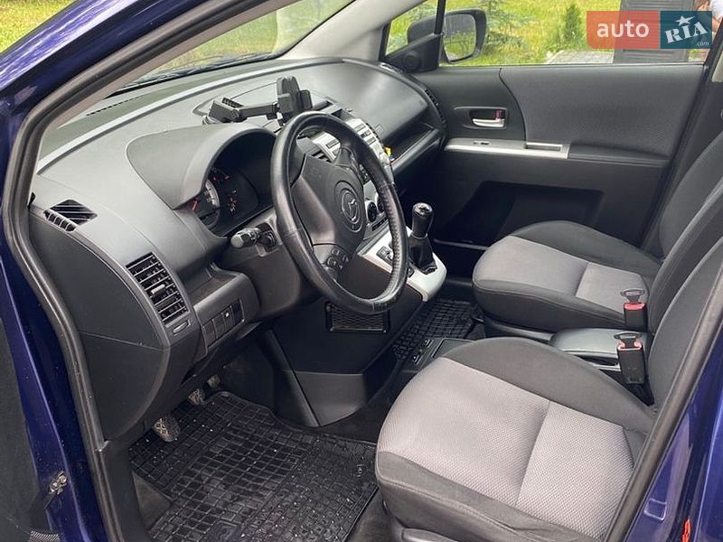 Минивэн Mazda 5 2006 в Корце