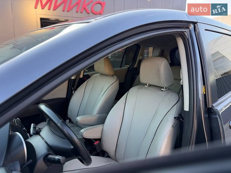 Минивэн Mazda 5 2014 в Кривом Роге