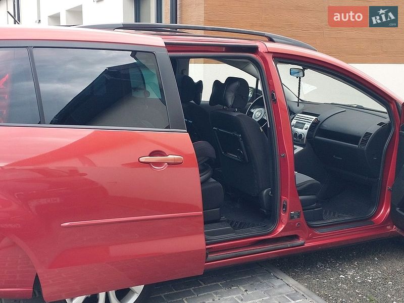 Минивэн Mazda 5 2005 в Херсоне