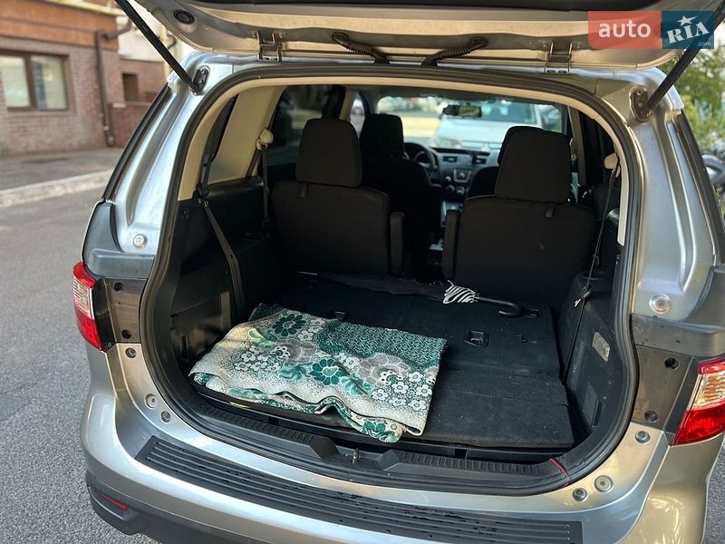 Мінівен Mazda 5 2011 в Києві