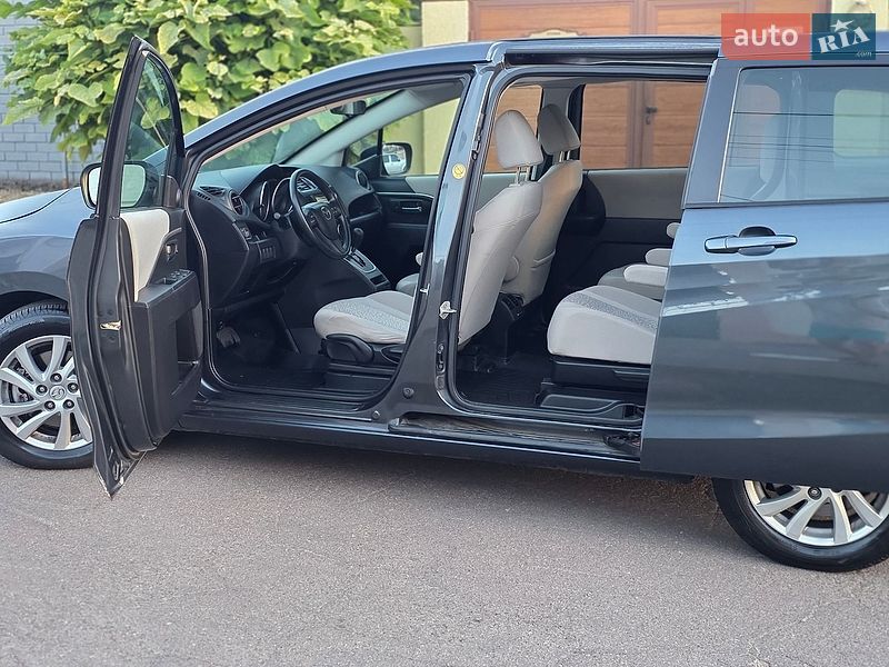 Мінівен Mazda 5 2011 в Одесі