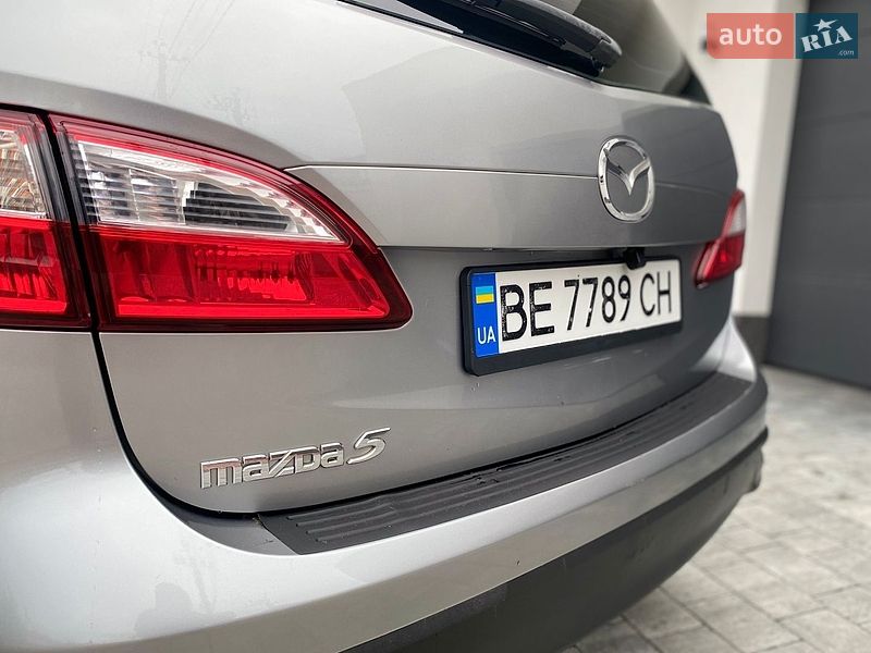 Мінівен Mazda 5 2011 в Києві