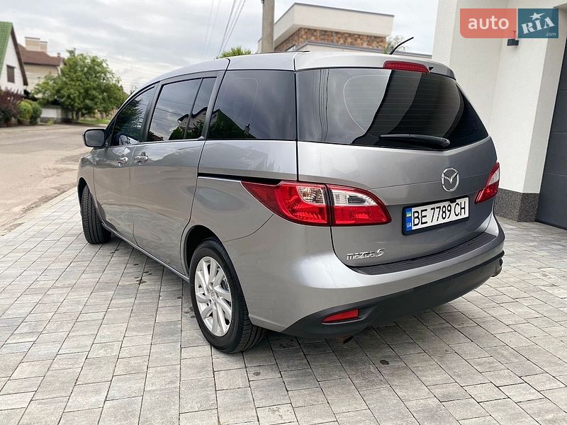 Мінівен Mazda 5 2011 в Києві