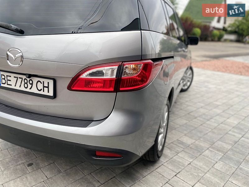 Мінівен Mazda 5 2011 в Києві
