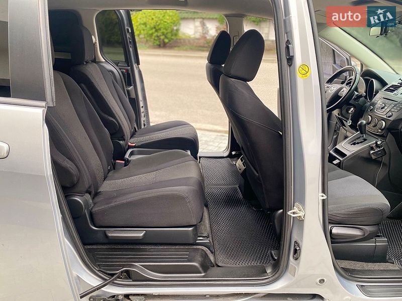 Мінівен Mazda 5 2011 в Києві