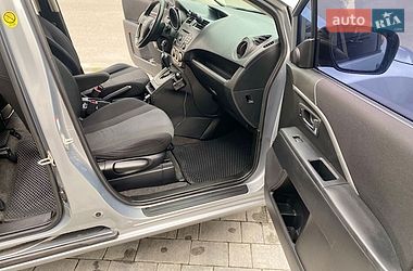 Мінівен Mazda 5 2011 в Києві