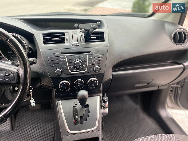 Мінівен Mazda 5 2011 в Києві