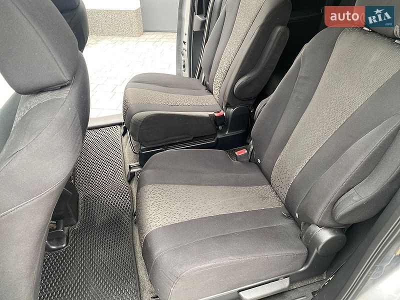 Мінівен Mazda 5 2011 в Києві