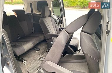 Мінівен Mazda 5 2011 в Києві