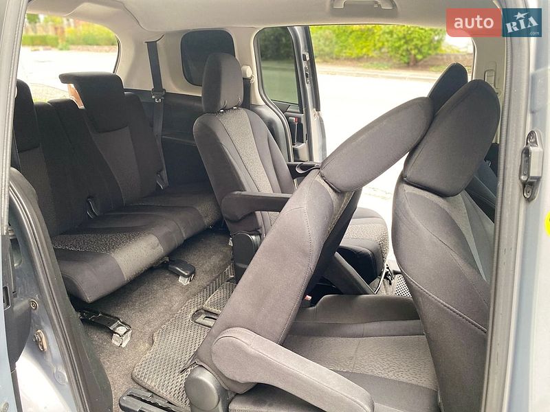 Мінівен Mazda 5 2011 в Києві