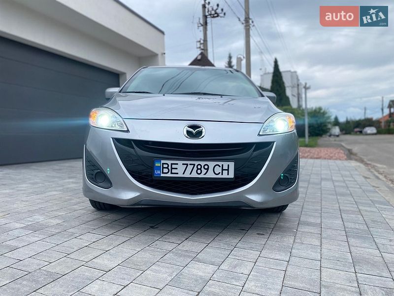 Мінівен Mazda 5 2011 в Києві