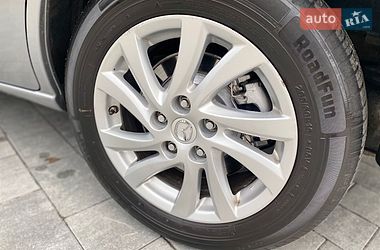 Мінівен Mazda 5 2011 в Києві
