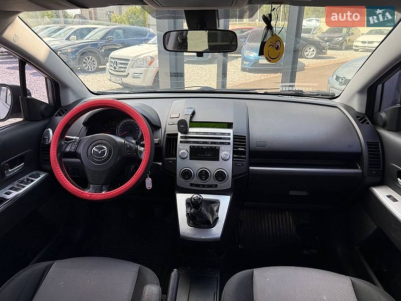 Мінівен Mazda 5 2006 в Києві
